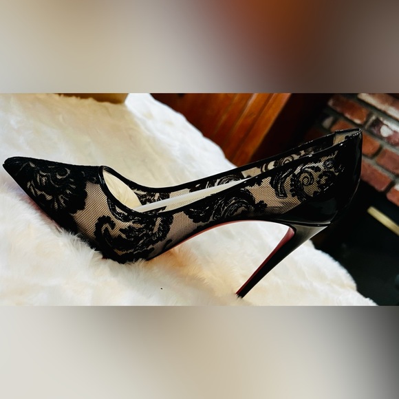 Authentic Black lace Christian Louboutins red bottom heels. Brand New. Size 39.5 - Picture 5 of 13